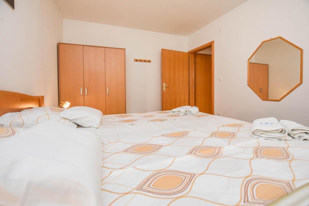 Apartments Dandelion Biograd Na Moru Exterior foto