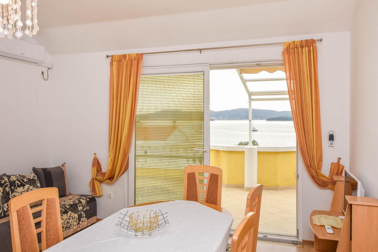 Apartments Dandelion Biograd Na Moru Exterior foto