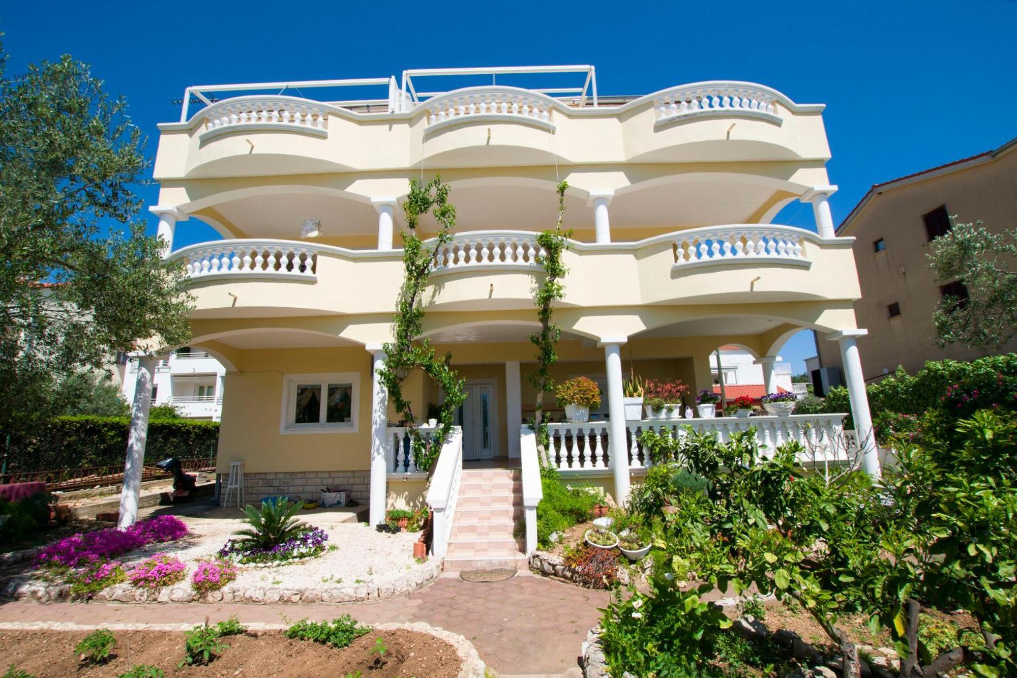 Apartments Dandelion Biograd Na Moru Exterior foto